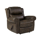 Fauteuil inclinable mural très large, similicuir vieilli, clous décoratifs et appui-tête bronze antique